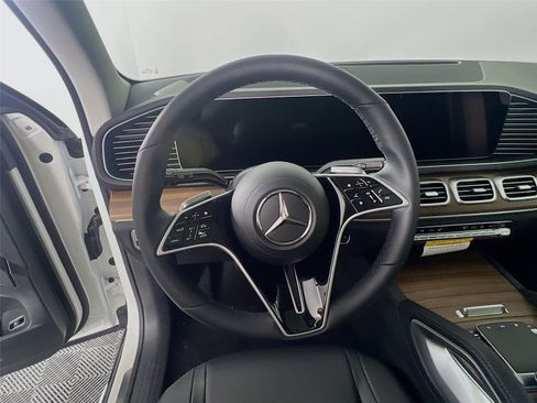 New 2026 Mercedes-Benz GLE 450 4MATIC image 10