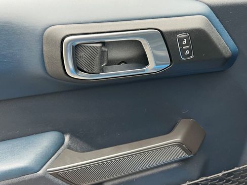 Used 2024 Ford Bronco Outer Banks image 17