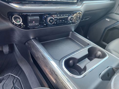 Used 2024 Chevrolet Silverado 2500 LTZ w/ LTZ Premium Package image 34