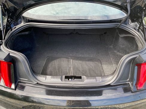 Used 2022 Ford Mustang Premium image 25