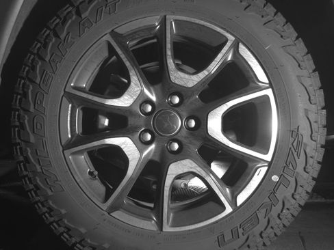 Used 2025 Jeep Compass Trailhawk AWD/4WD image 14