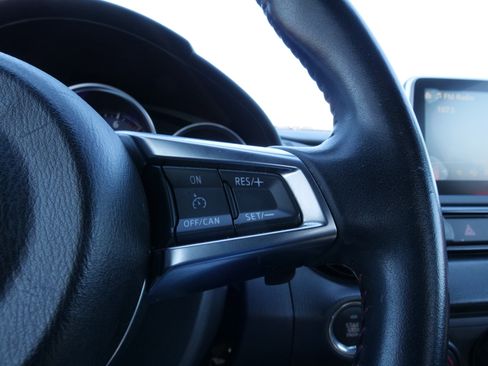 Used 2016 MAZDA MX-5 Miata Club image 20