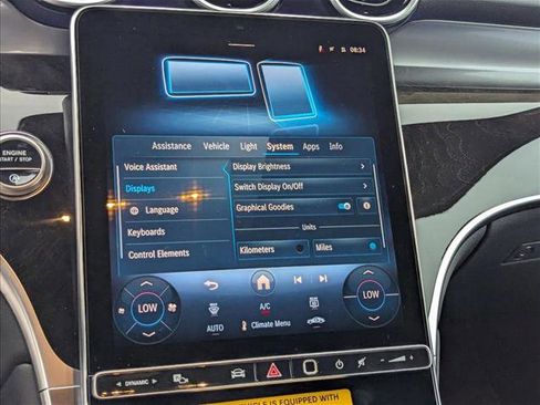 Used 2026 Mercedes-Benz GLC 300 image 11