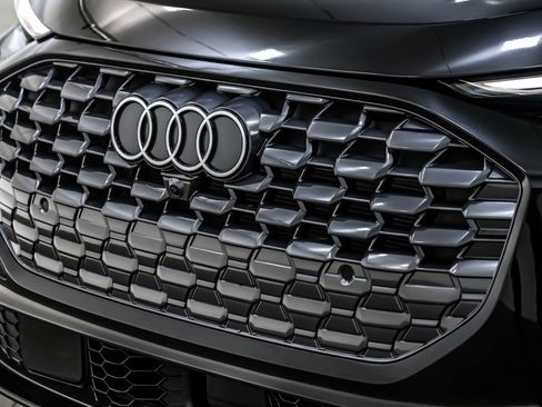 New 2025 Audi Q5 Premium Plus image 13