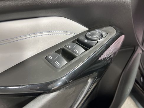 Used 2025 Chevrolet Trax LT w/ LT Convenience Package image 21