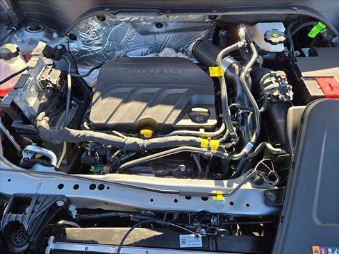 New 2026 Chevrolet Trax ACTIV w/ Sunroof Package image 19