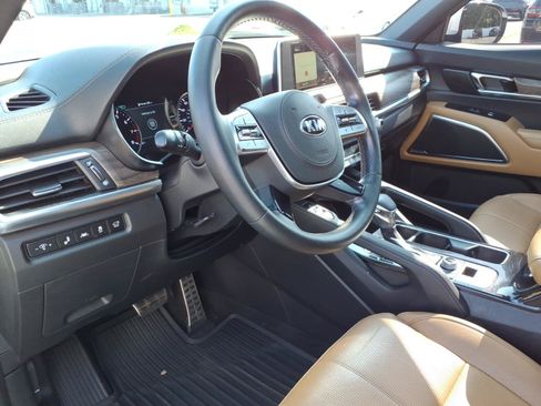 Used 2021 Kia Telluride SX w/ Nightfall Edition Package AWD/4WD image 17