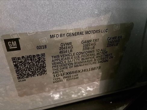 Used 2018 Chevrolet Bolt Premier w/ Driver Confidence II Package image 32