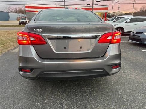 Used 2019 Nissan Sentra SV w/ Special Edition Package image 5