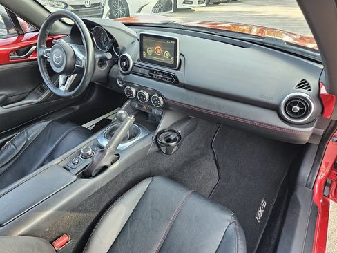 Used 2016 MAZDA MX-5 Miata Grand Touring RWD image 9