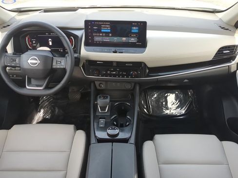 Certified 2025 Nissan Rogue SL w/ Tech Package AWD/4WD image 15