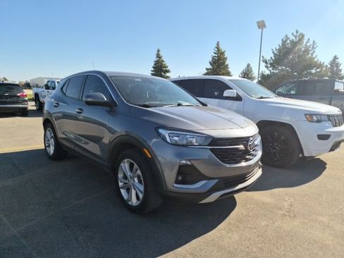 Used 2020 Buick Encore GX Preferred w/ Cold Weather Comfort Package FWD image 3
