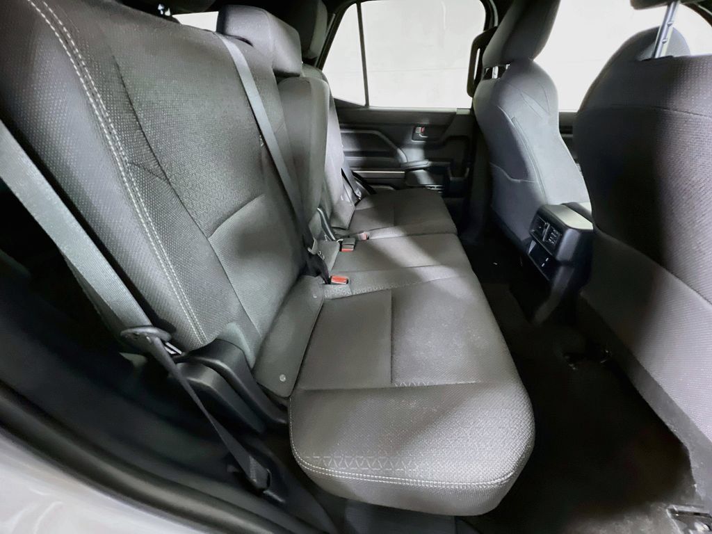 Certified 2025 Toyota 4Runner SR5 AWD/4WD image 22