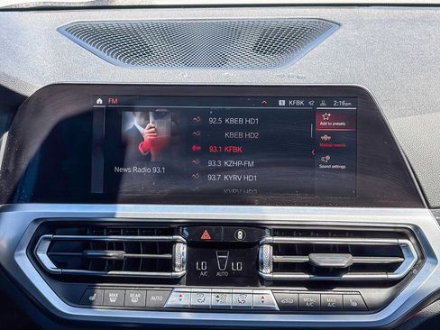 Used 2020 BMW 330i Sedan w/ Premium Package RWD image 13