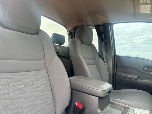 Used 2022 Nissan Frontier S w/ Technology Package RWD image 30