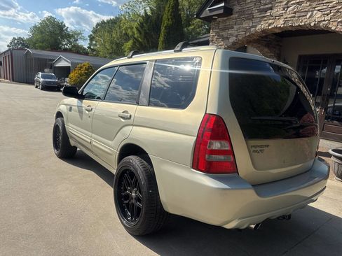 Used 2005 Subaru Forester 2.5XT AWD/4WD image 3
