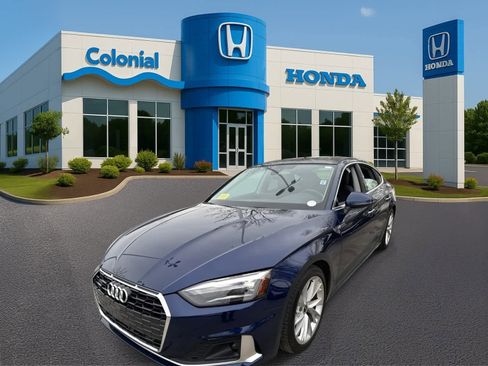 Used 2022 Audi A5 2.0T Premium image 2