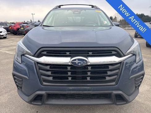 Used 2025 Subaru Ascent Premium image 2