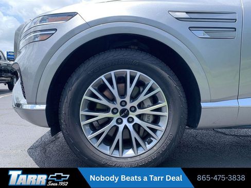 Used 2025 Genesis GV80 2.5T Standard AWD/4WD image 18