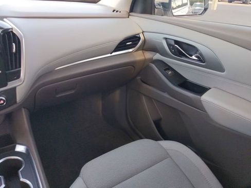 Used 2019 Chevrolet Traverse LT FWD image 18
