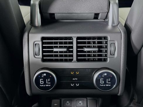 New 2025 Land Rover Discovery S AWD/4WD image 25