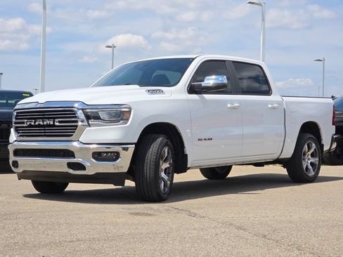 Used 2024 RAM 1500 Laramie AWD/4WD image 30