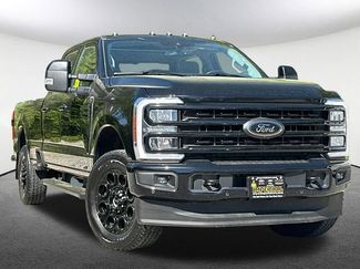 Used 2023 Ford F250 Lariat w/ Lariat Ultimate Package AWD/4WD video 2