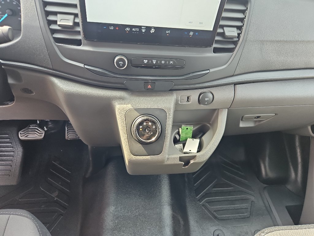 Used 2024 Ford E-Transit Low Roof RWD image 17
