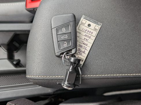 Used 2024 Volkswagen Taos S image 33