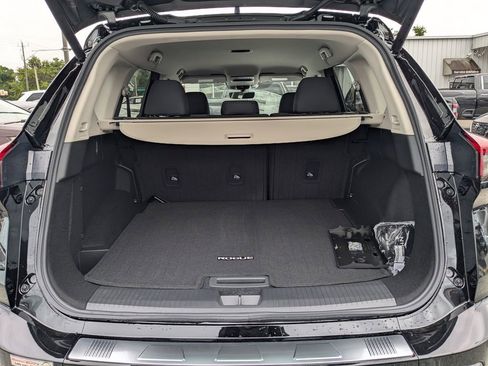 New 2026 Nissan Rogue SV FWD image 12