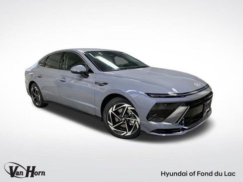 New 2026 Hyundai Sonata SEL image 1