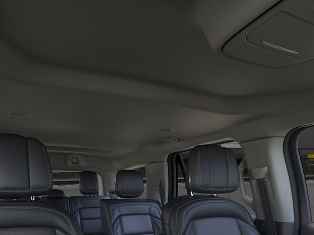 New 2026 Lincoln Navigator Premiere AWD/4WD image 22