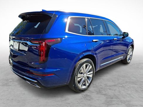 Used 2025 Cadillac XT6 Premium Luxury image 7