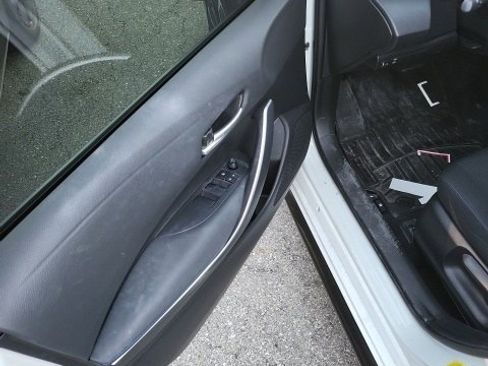 Used 2021 Toyota Corolla SE image 7