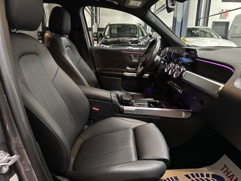 Certified 2023 Mercedes-Benz GLB 250 4MATIC image 30