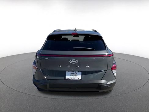 Used 2025 Hyundai Kona SEL image 12