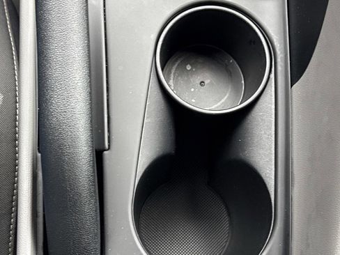 Certified 2025 Hyundai Elantra Sport image 27