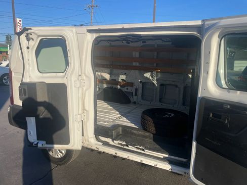 Used 2018 Ford Transit 250 130 Low Roof w/ Exterior Upgrade Package image 5