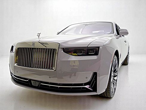Used 2025 Rolls-Royce Ghost AWD/4WD image 10