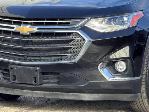 Used 2018 Chevrolet Traverse LT image 7