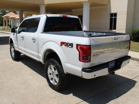 Used 2017 Ford F150 Platinum w/ Equipment Group 701A Luxury AWD/4WD image 12