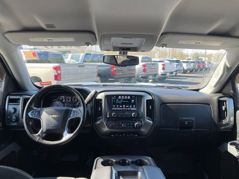 Used 2018 Chevrolet Silverado 1500 LT w/ All Star Edition AWD/4WD image 13