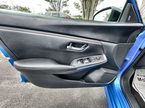 Used 2023 Nissan Sentra SR w/ Electronics Package image 20