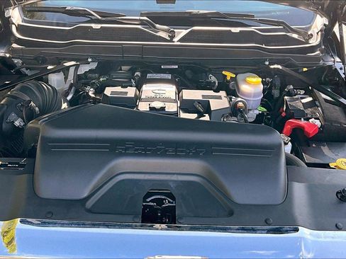 Used 2024 RAM 3500 SLT w/ Quick Order Package 2YG SLT AWD/4WD image 11
