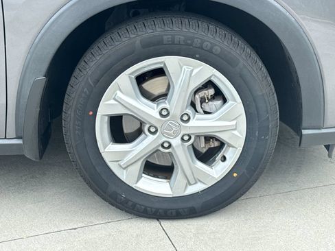 Used 2025 Honda HR-V LX image 11