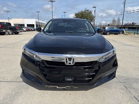 Used 2018 Honda Accord LX image 9