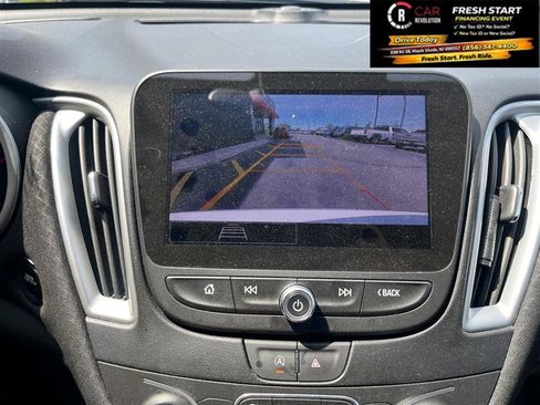 Used 2023 Chevrolet Malibu LT FWD image 16