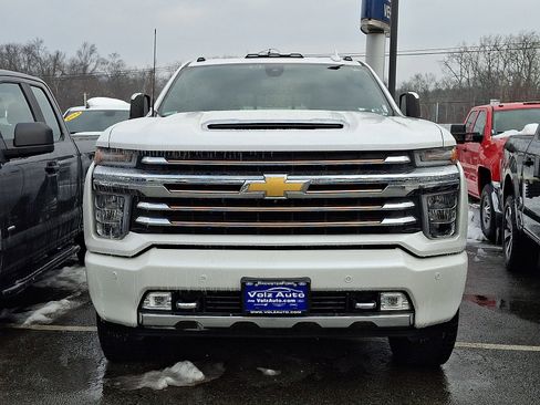 Used 2020 Chevrolet Silverado 2500 High Country w/ Z71 Off-Road Package image 2