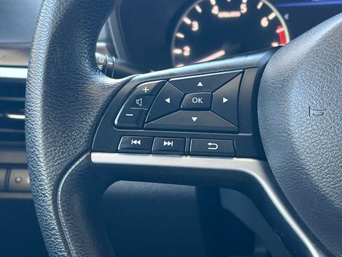 Used 2023 Nissan Altima 2.5 SV FWD image 30