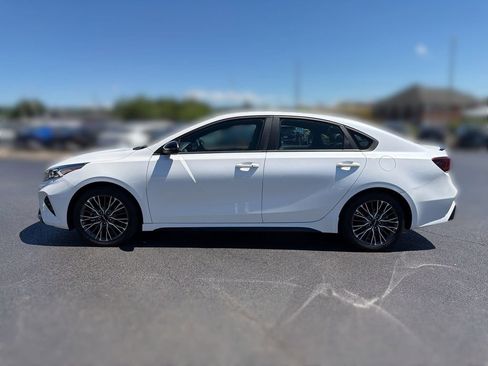 Used 2023 Kia Forte GT-Line FWD image 3